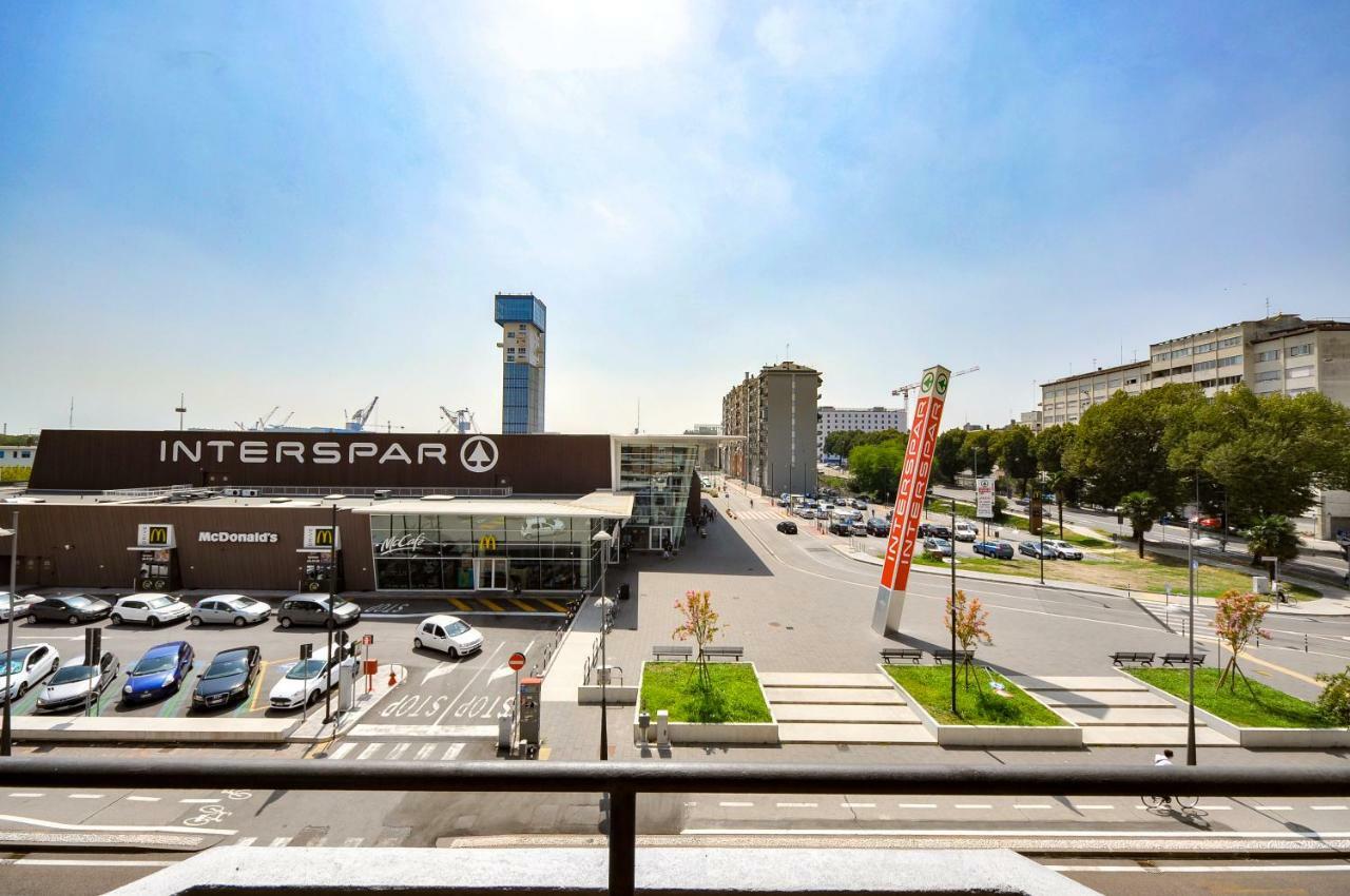 Deep Green Mestre Exterior photo